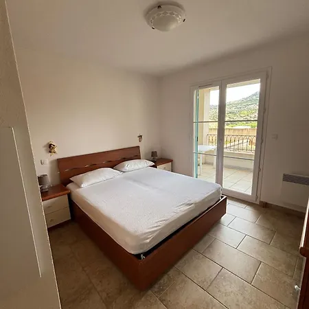 T2 Le Clos Des Oliviers Apartment *