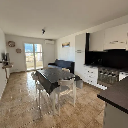 T2 Le Clos Des Oliviers * L'Ile-Rousse (Corsica)