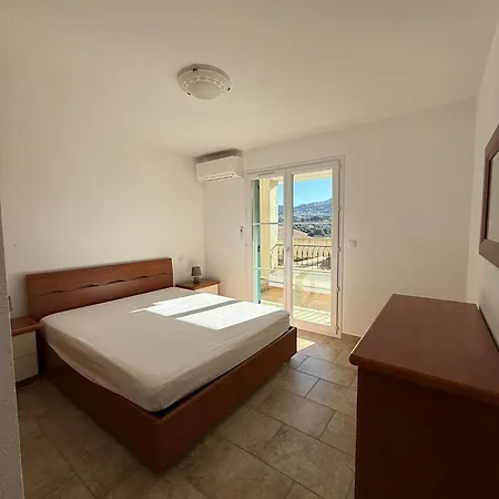 Appartement T2 Le Clos Des Oliviers LʼÎle-Rousse