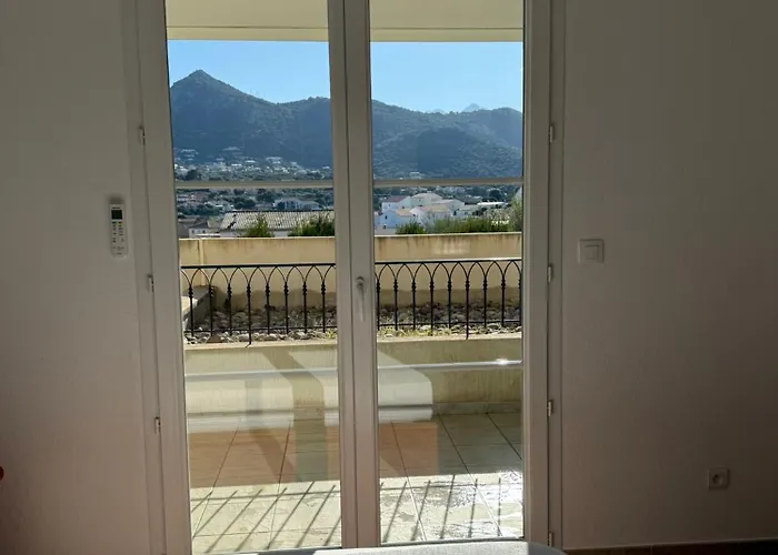 Апартаменты T2 Le Clos Des Oliviers